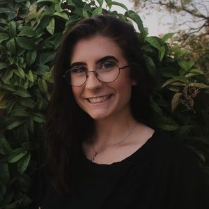 Meet your Posher, Carly